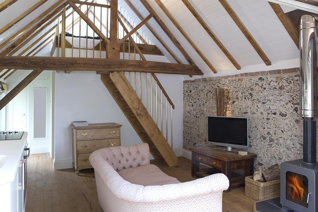 Shepherds Barn West Dean 외부 사진
